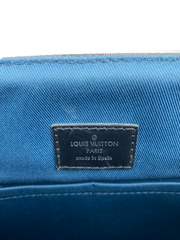Louis Vuitton Messenger Bag - District MM Bag – Luxury Parc